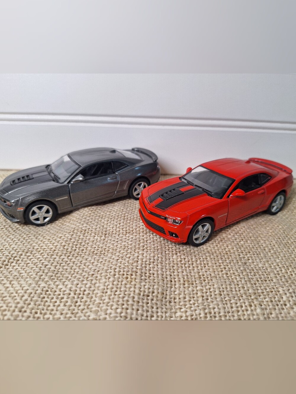 Lot 2 2014 Chevrolet Camaro, Kinsmart. 1/38 Scale Die Cast Cars